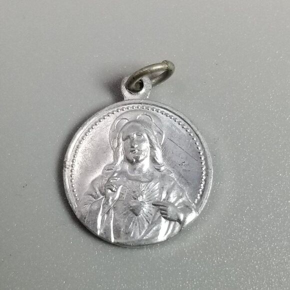 Vintage Virgo Carmeli and Jesus Pendant Charm Medallion, Silver Tone, Estate - Picture 3 of 8
